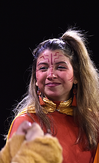 Lola Vásquez en actuación para la obra familiar El Gato Pancho, de la compañia de teatro La Carpa de la Luna, en Guayaquil, Ecuador